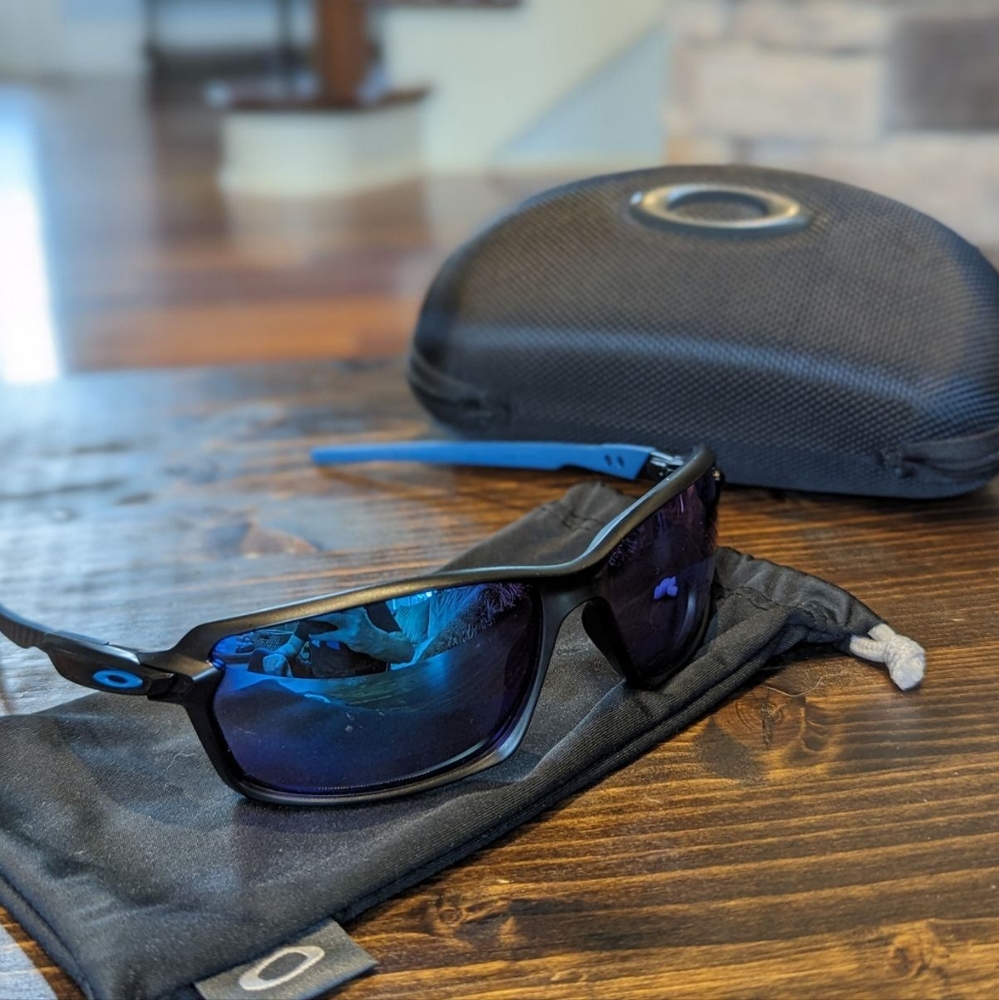 Oakley Carbonshift sunglasses used